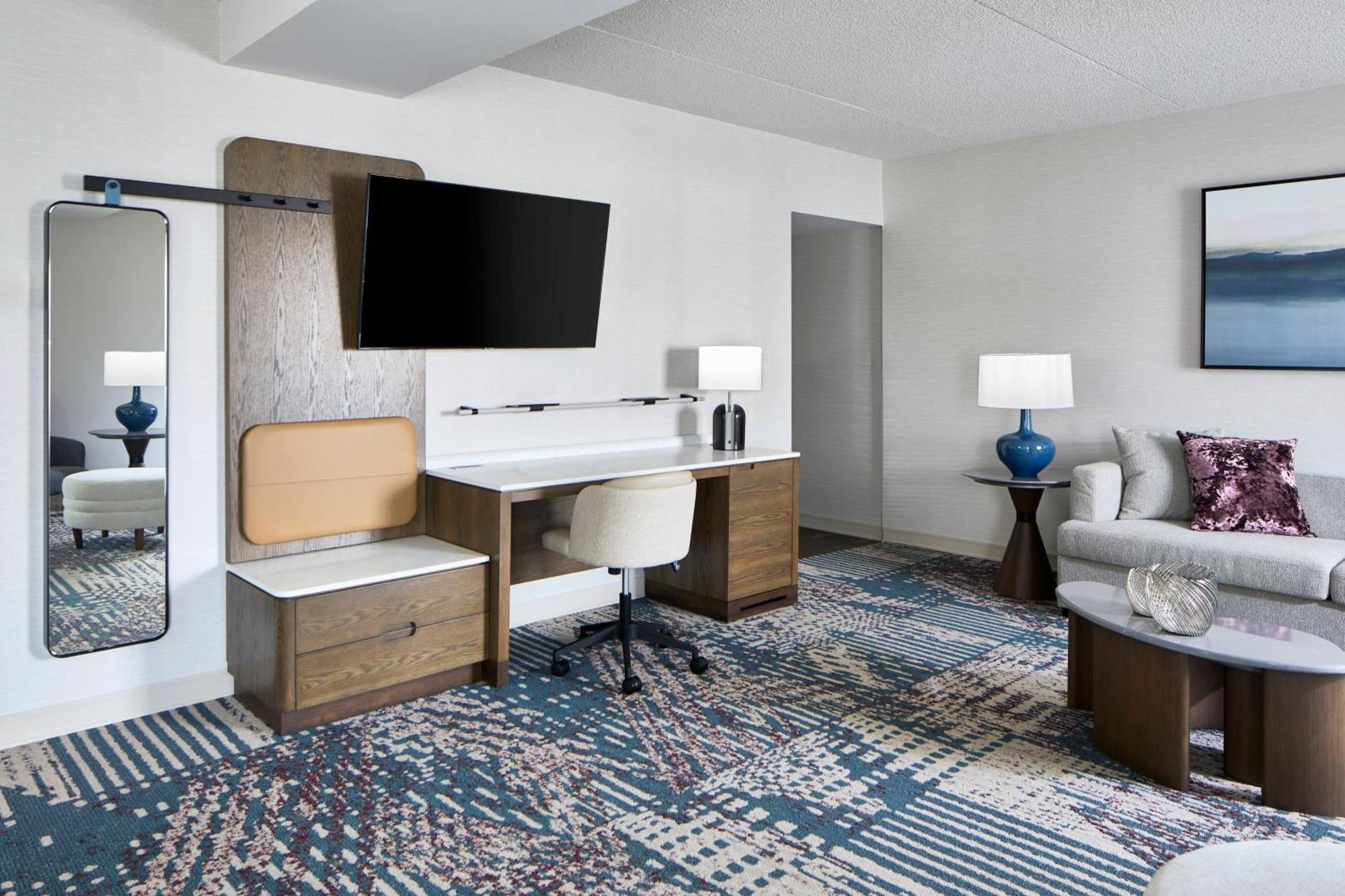 Delta Hotels By Marriott Толедо Экстерьер фото